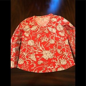 Cute golf or casual top.